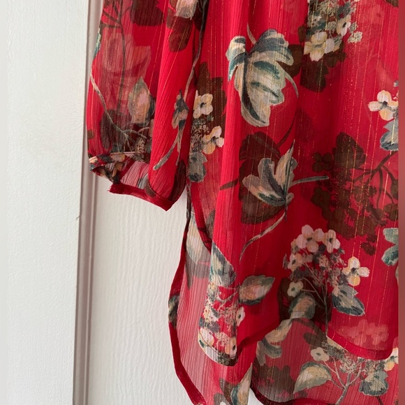 LC Lauren Conrad Red Floral Blouse - Picture 5 of 11
